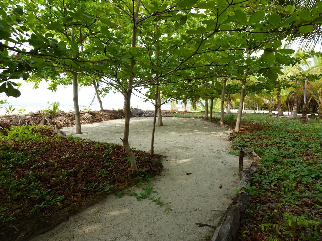 Отель Playa Koralia Санта-Марта Экстерьер фото